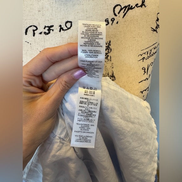 Vineyard Vines Blue White Embroidered Cotton Blouse Tunic Top Size M |Tassel Tie - Picture 9 of 9